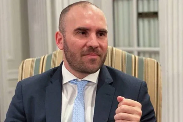 Arjantin’de kriz bakanı götürdü