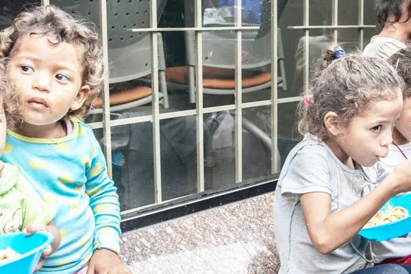 828 milyon kişi açlıkla karşı karşıya