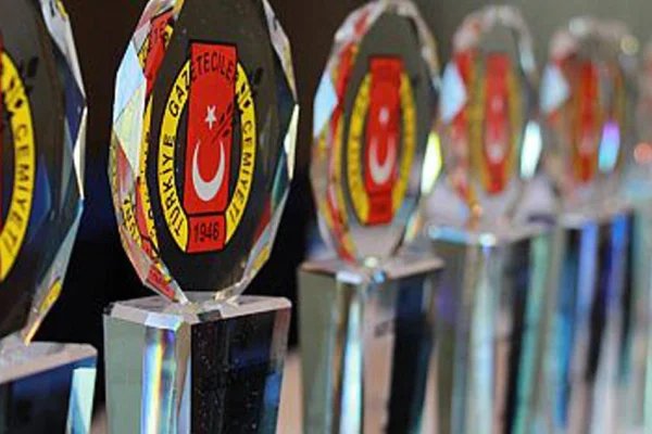 TGC’den 16 Kürt gazeteciye ödül