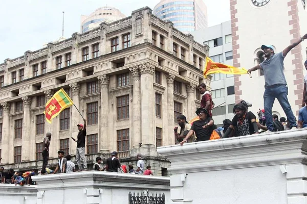 Sri Lanka modeli çöktü!
