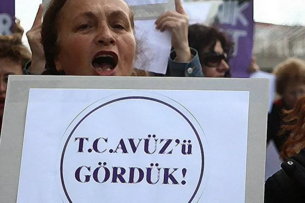 Tecavüzcü sistem ve entelektüelin ahlakı