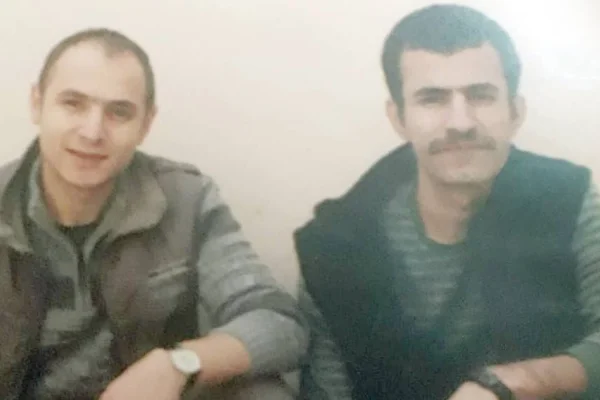 Açlık grevindeki tutsaklara baskı