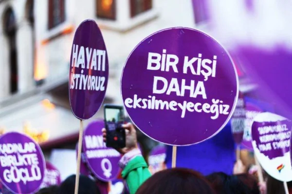 AKP’linin tacizine kıyafet gerekçesi 