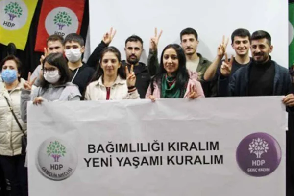 Üç ilde HDP’lilere gözaltı