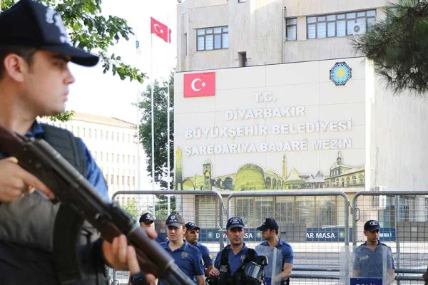 Kayyumdan ekürilerine kıyak