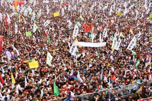 Zayıf halkayı Öcalan’la kopartmak 
