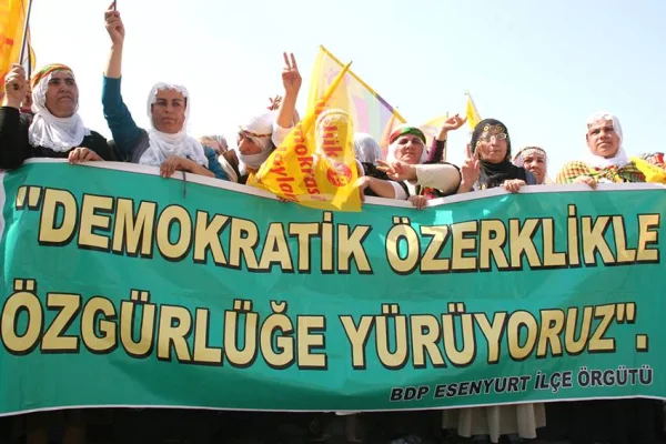 İstanbul, Adana: Demokratik özerkliğin zorunluluğu