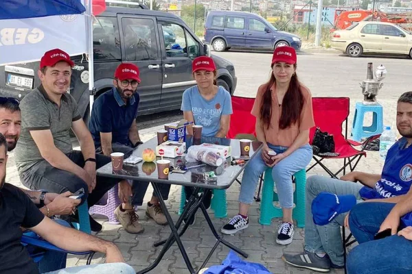 İşçilerden işverene çağrı: Sendikayla uzlaşın