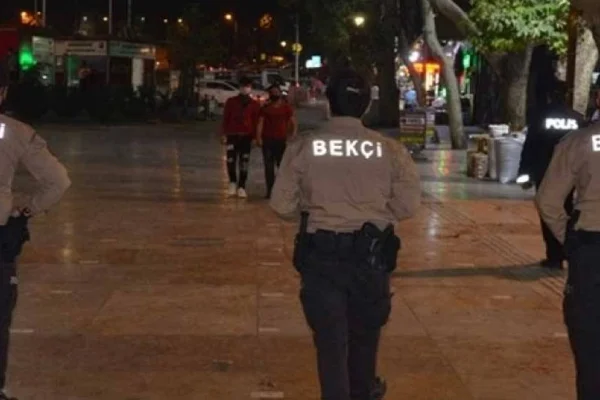 Bekçiler bekçiyi öldürdü