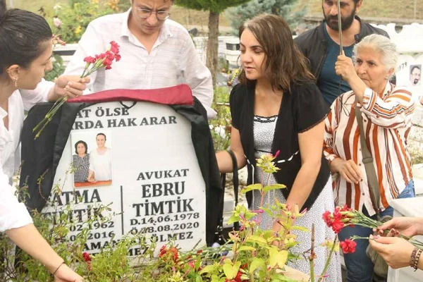 Ebru Timtik anıldı
