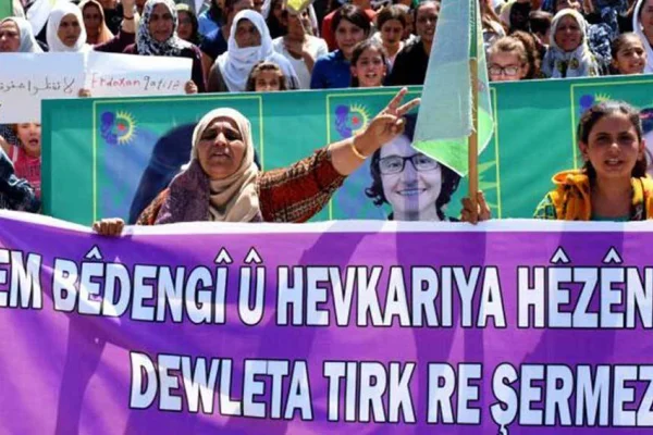 Fırat'ta protesto yürüyüşü