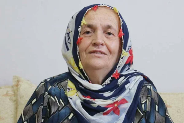72 yaşındaki anne oğlu için eylemde