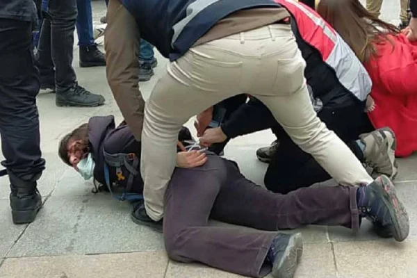 Polis uyuşturucuya alındı!