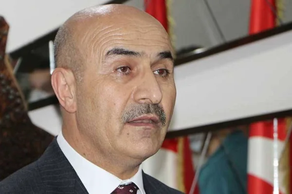 Yalanın batsın Mahmut!