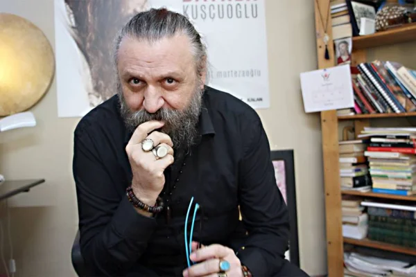 İranlı sanatçı koronaya yenik düştü
