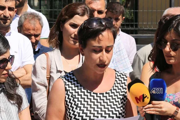 Tutsaklara işkenceden vazgeçin