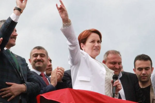 Faşizmin zaptiyesi: Fırıldak Meral
