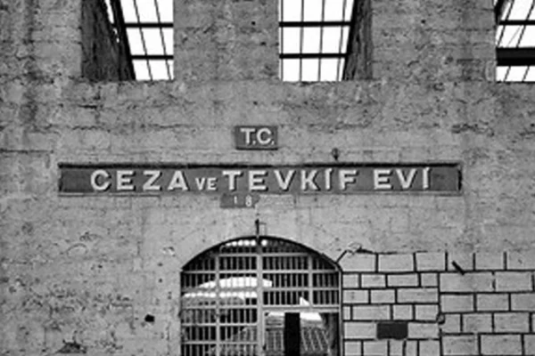 12 Eylül faşizminden AKP faşizmine