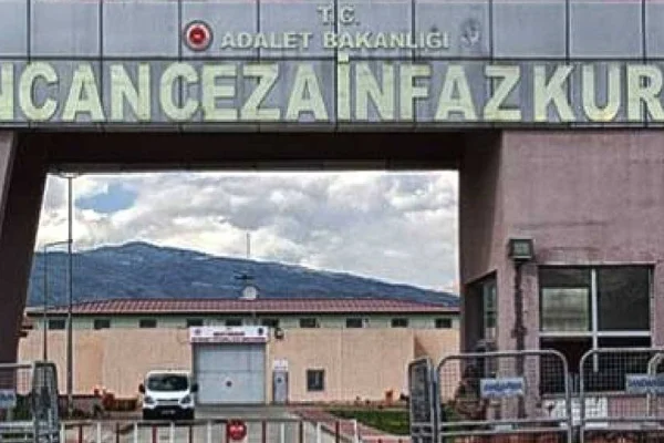 Tutsaklara 'turşu' cezası!