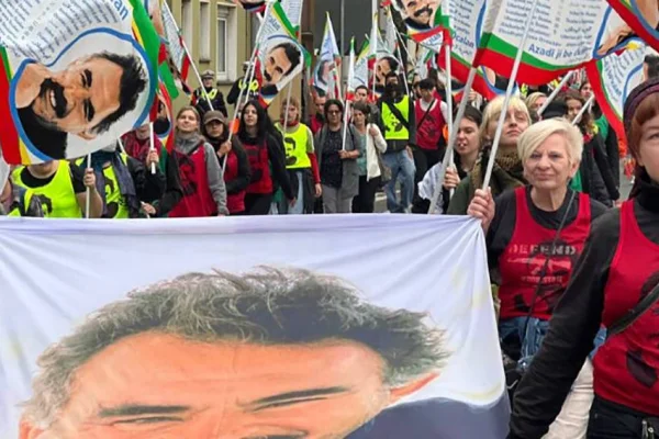 Türkiye siyasetinden gına geldi biraz teori bahçesinde gezelim 