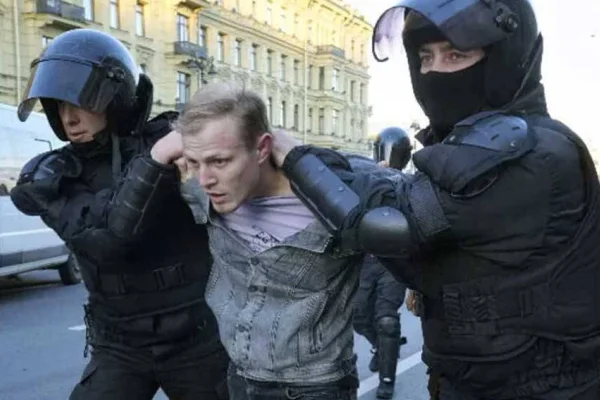 Yasak protestoları engelleyemedi