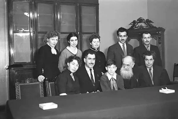 Arîşe û derfetên Akademiya Kurdî