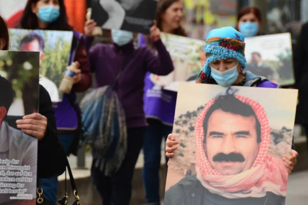 Öcalan için hafta sonu alanlara