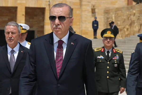 Vatan elden gidiyor!