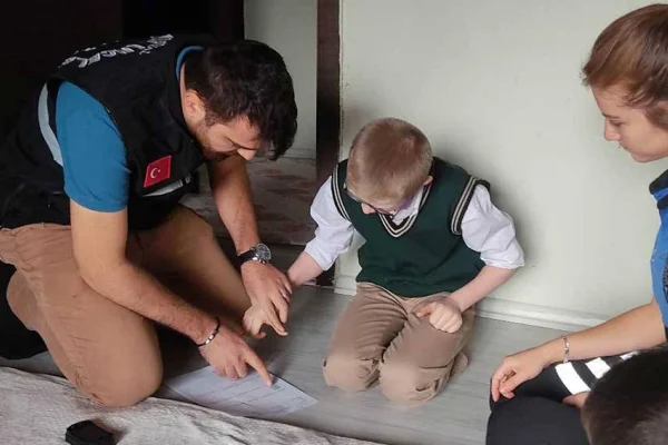 Gever'de evlere fişleme 'ziyareti'