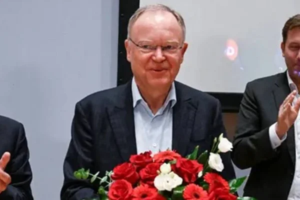 Aşağı Saksonya’da SPD kazandı