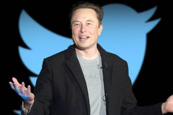 Musk’ın ilk icraatı yöneticileri kovmak