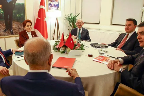 Ruh çağırma seansı ve devrimci ruh!