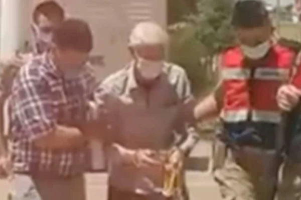 Özkan yine bırakılmadı