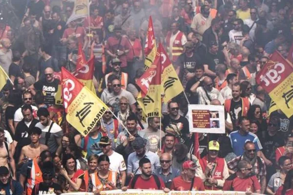 Kimyasal silah, grev ve göçmen