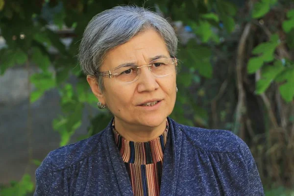 Mahkeme hem görevini hem de haddini aştı