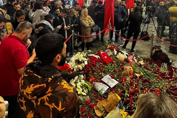 Kutuplaştırmaya karşı saflaşma