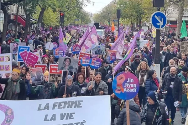 Erkek, devlet şiddeti protesto edildi