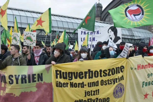 61 merkezde sokağa çıktılar