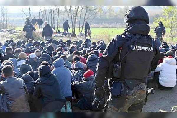 600 göçmen gözaltına alındı 