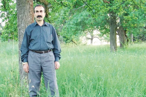 Ağrı'daki mezarı çatlatanlar