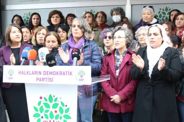 ‘Yeni yaşamı inşa etmede kararlıyız’