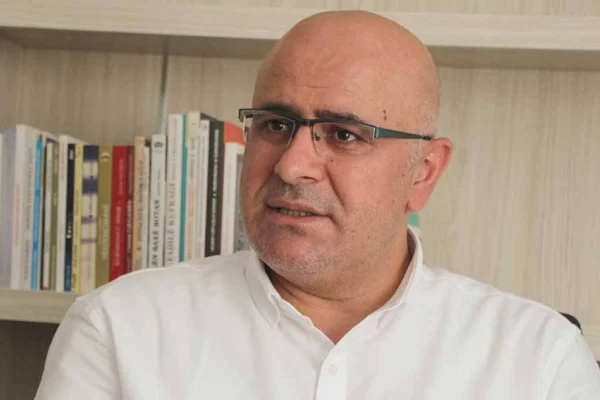 Ucuz, milliyetçi ve yaramaz