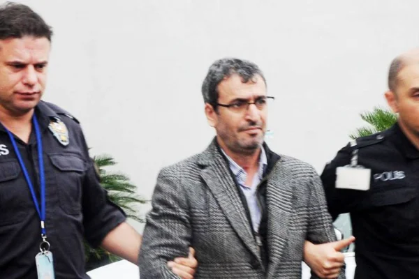 Demokrasi yalanı…