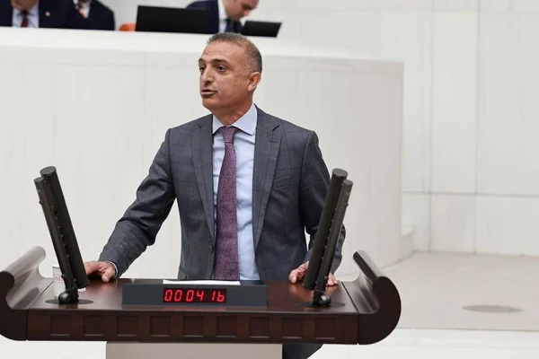 16 bin siyasetçiye gözaltı