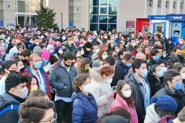 Tıp öğrencileri Türkiye’den kaçıyor