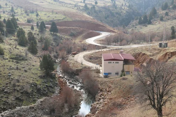 Nurhak’ta insanlar göçe zorlanıyor