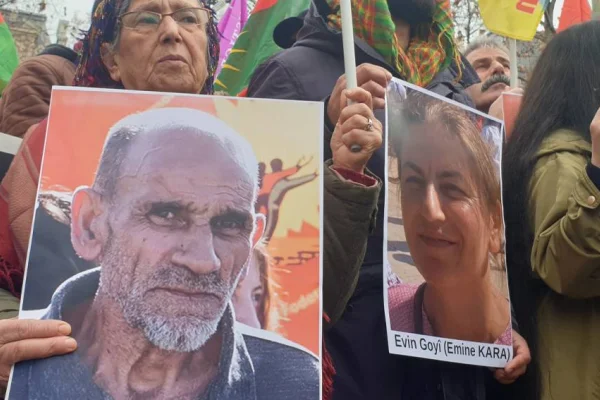 Kürtler Paris’i neden yaktı?