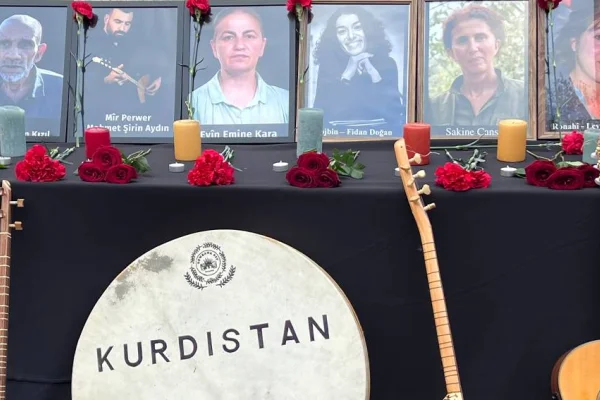 Paris, kendi utancında boğulacak