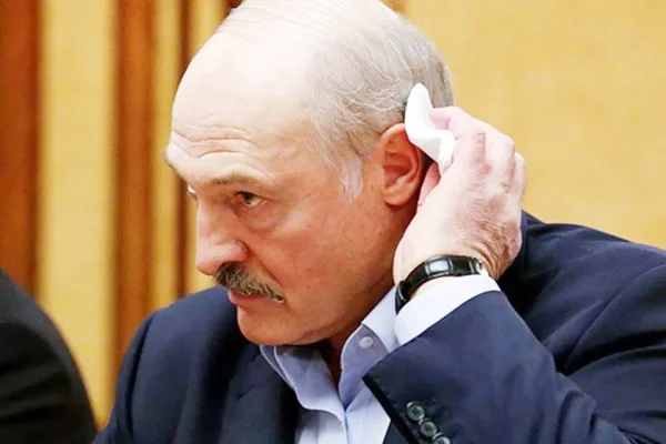 Lukaşenko çark etti!