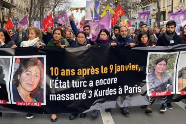 Paris’te büyük yürüyüş başladı